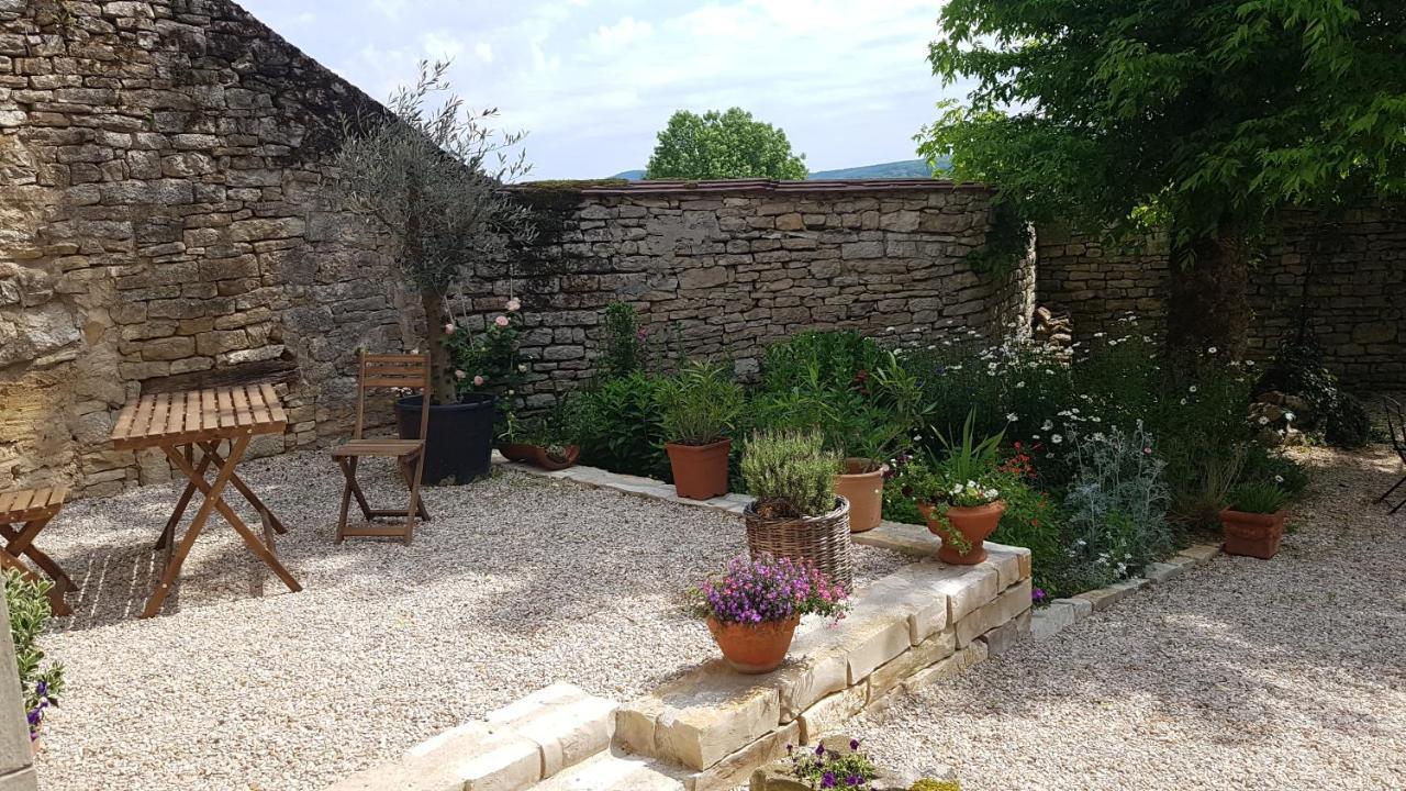 Le Clos - La Chapelle Lombard  Kültér fotó
